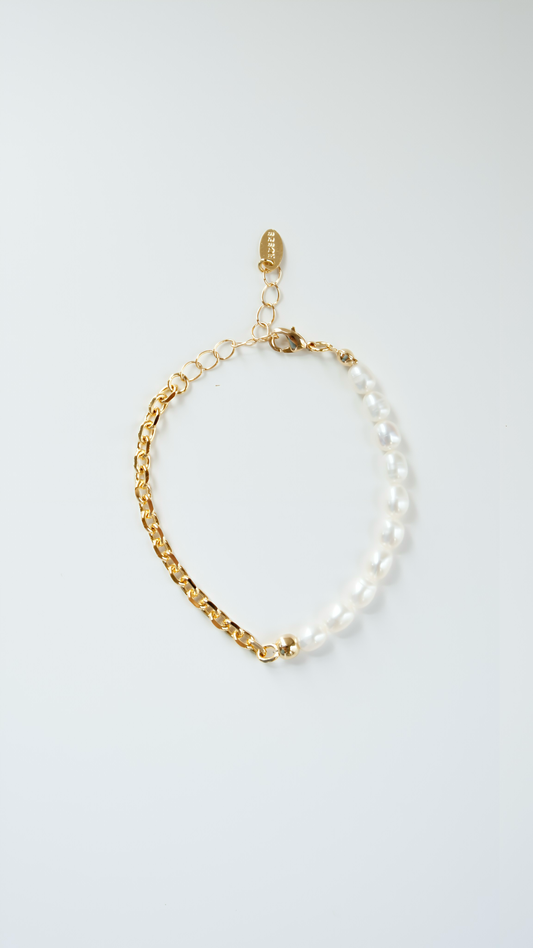 Chain & Pearl Bracelet