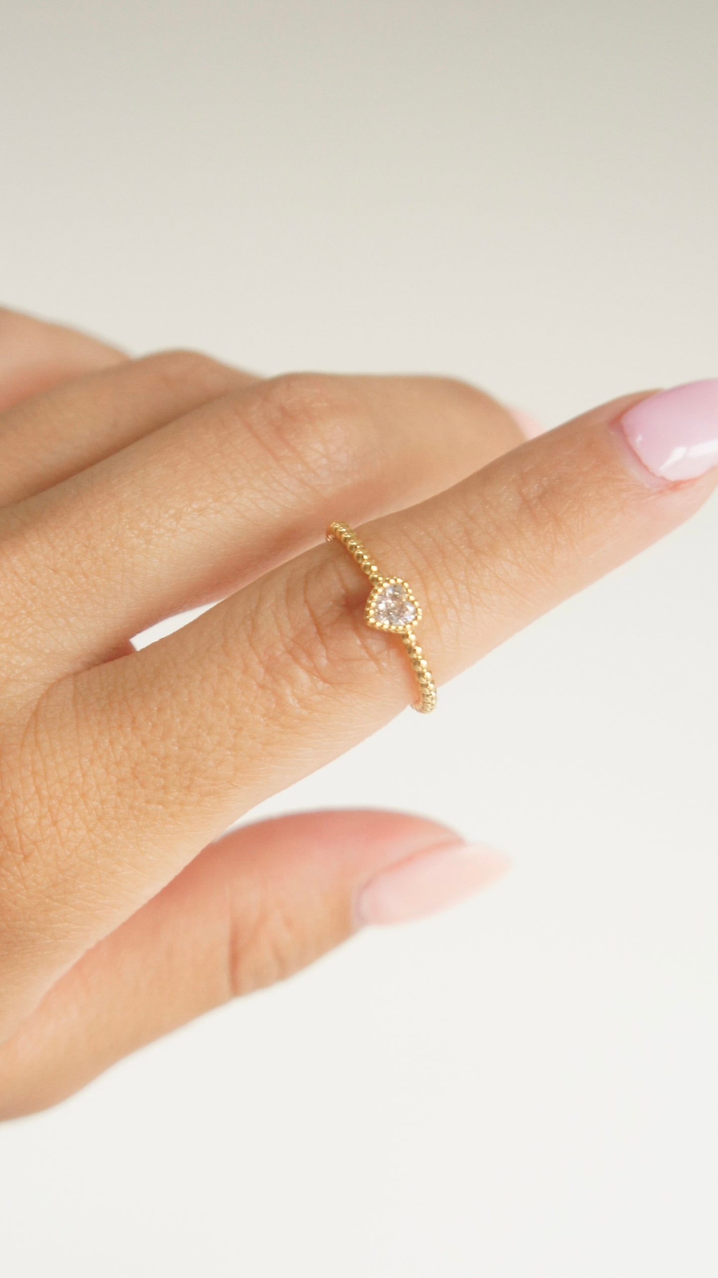 Nia Heart Ring