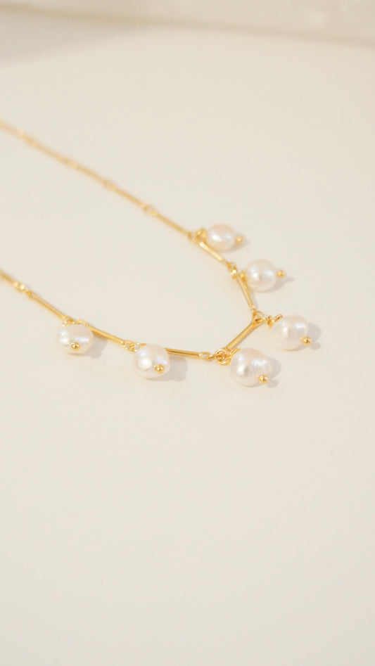 Libia Pearl Drop Necklace