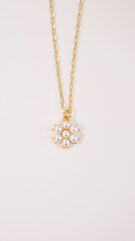 Pearl Flower Necklace