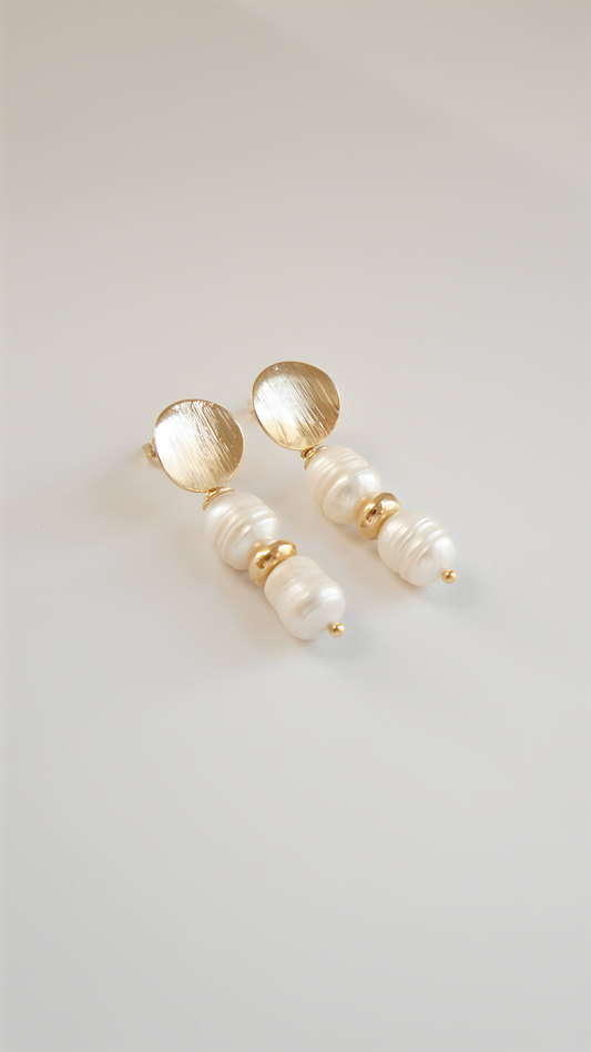 Tierra Pearl Earrings